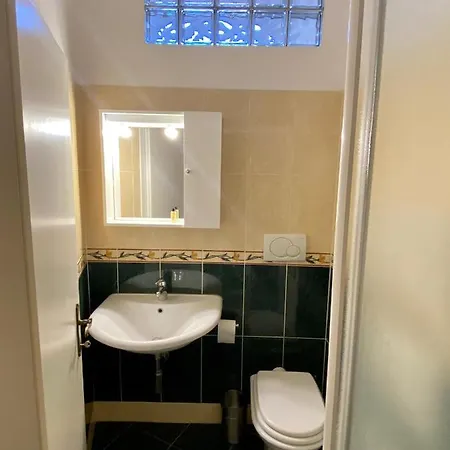 Nice & Roomy Behind The Uffizi Museum Florence