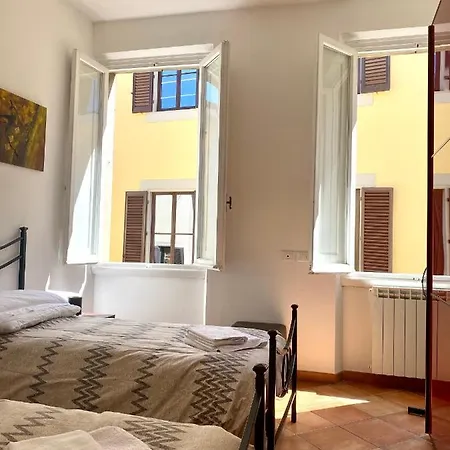 Apartment Nice & Roomy Behind The Uffizi Museum