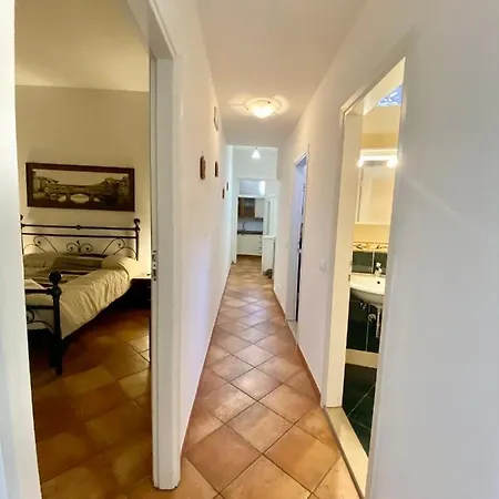 Nice & Roomy Behind The Uffizi Museum Florence